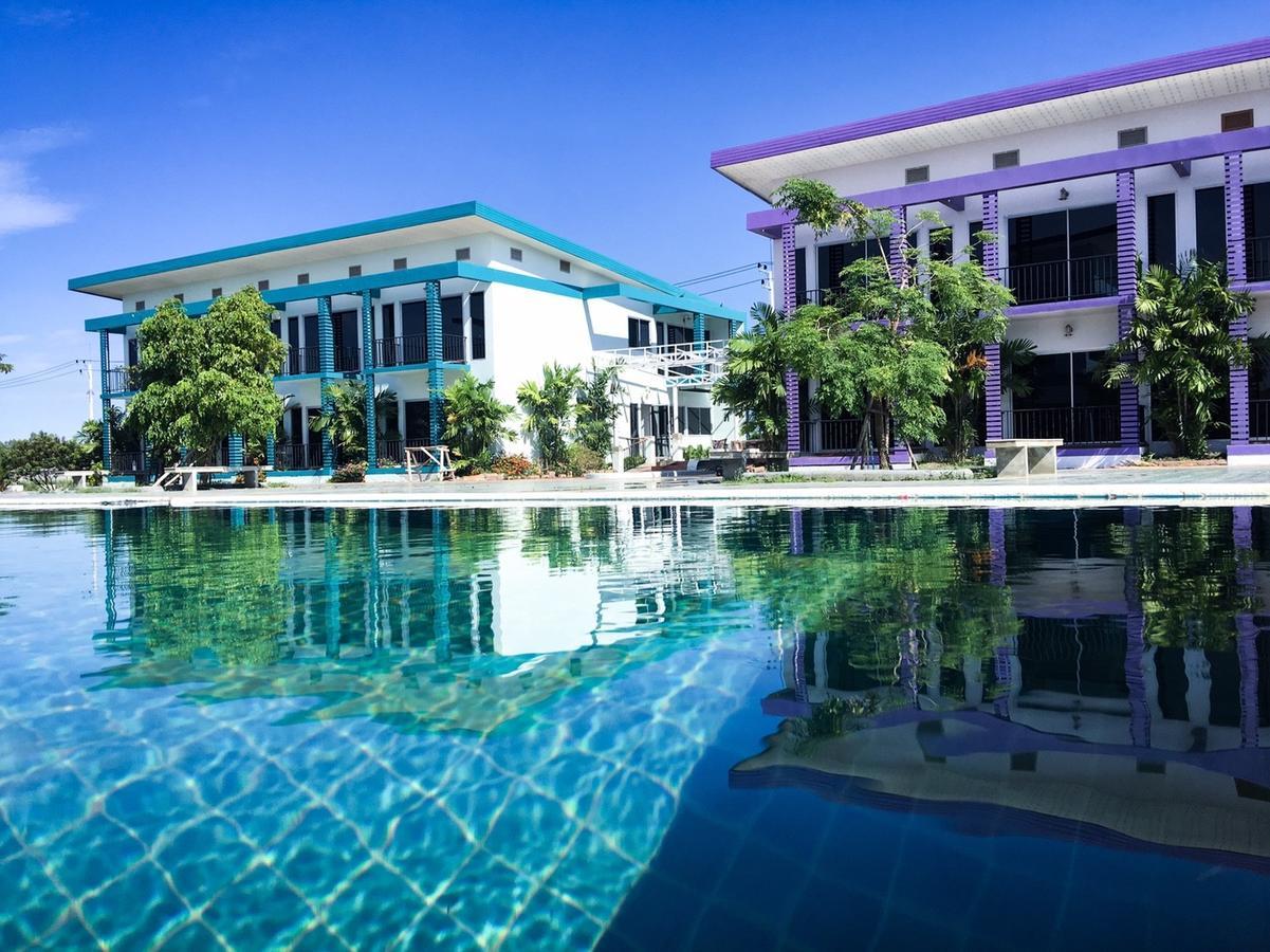 Menam Resort Nakhon Pathom Exterior foto